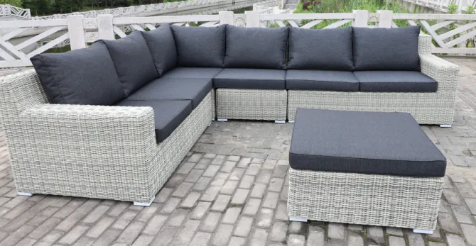 Premium hoekset inclusief zit- en rugkussens en salontafel